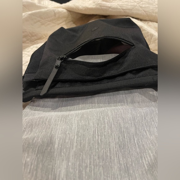 Sherpani Milli - RFID travel crossbody bag - Picture 5 of 10